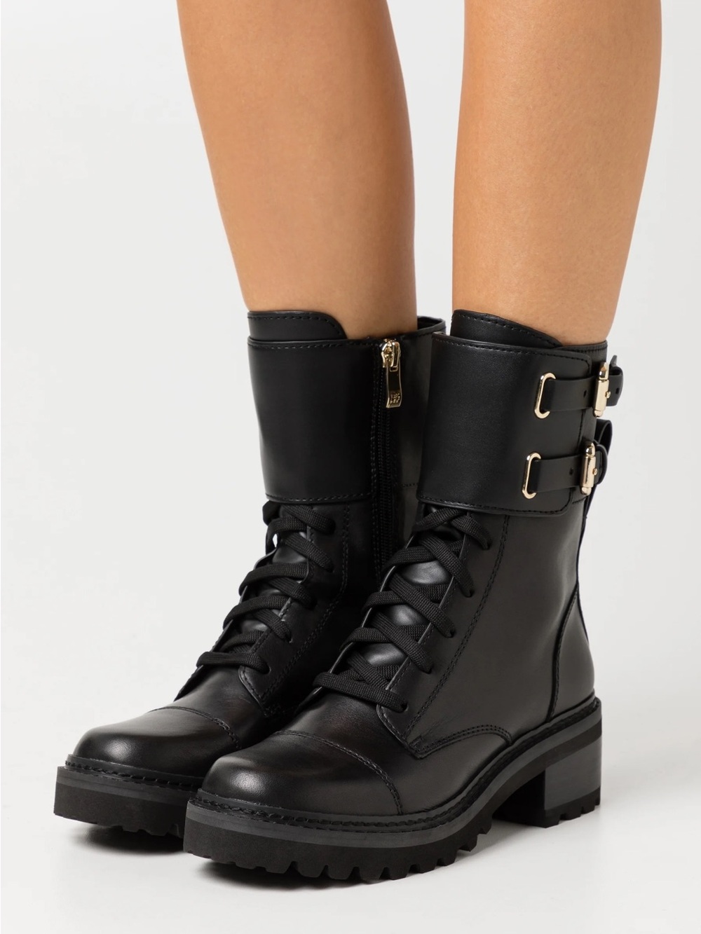 NWT DKNY Bart Lace-Up Buckled Lug Sole Boots Women's Size 11 - Picture 2 of 12